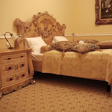Zamek Kamenny Dvur Hotel Mostov Luaran gambar