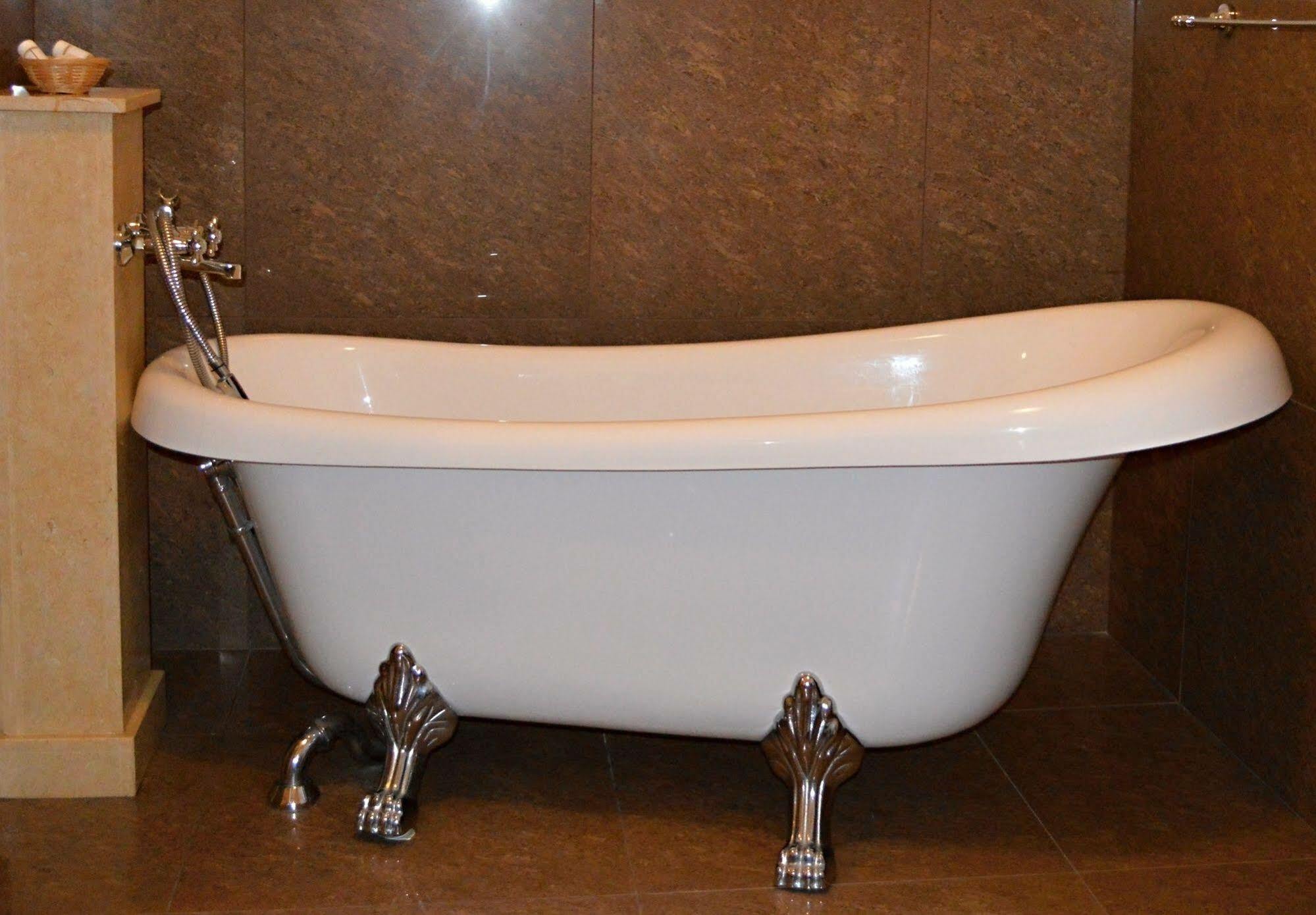 Zamek Kamenny Dvur Hotel Mostov Luaran gambar
