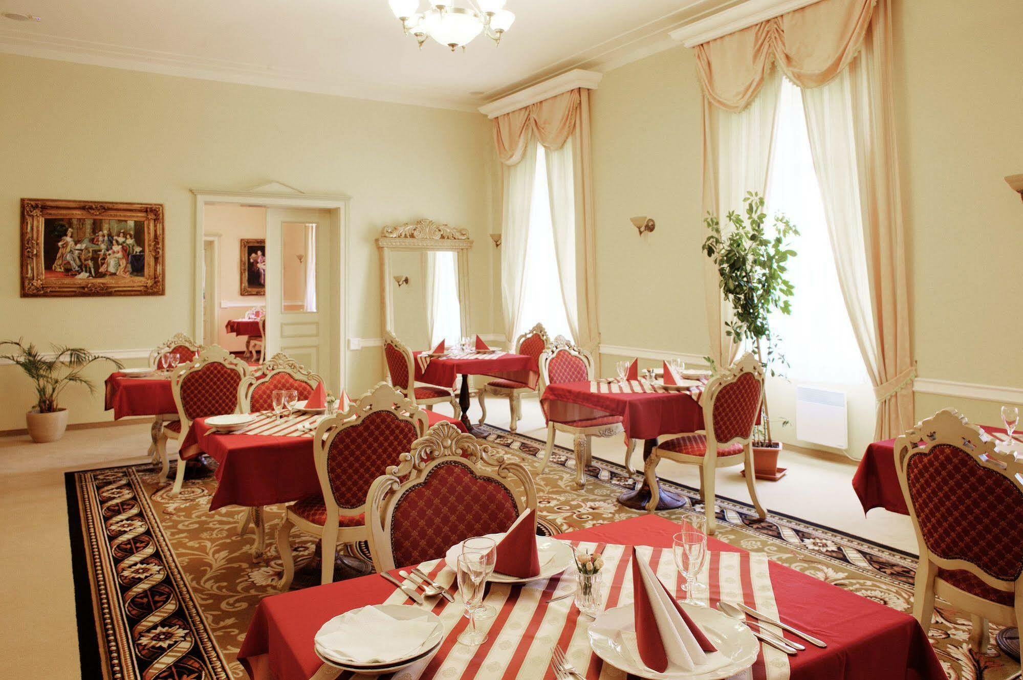 Zamek Kamenny Dvur Hotel Mostov Luaran gambar