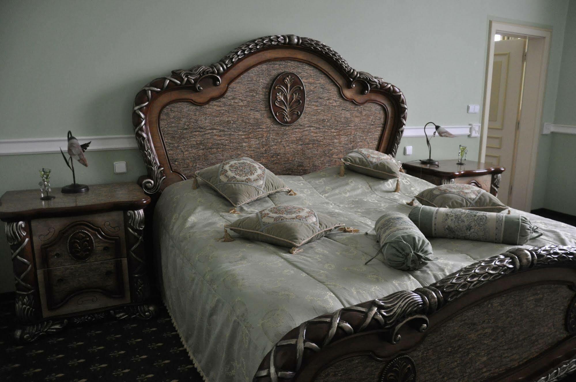 Zamek Kamenny Dvur Hotel Mostov Luaran gambar